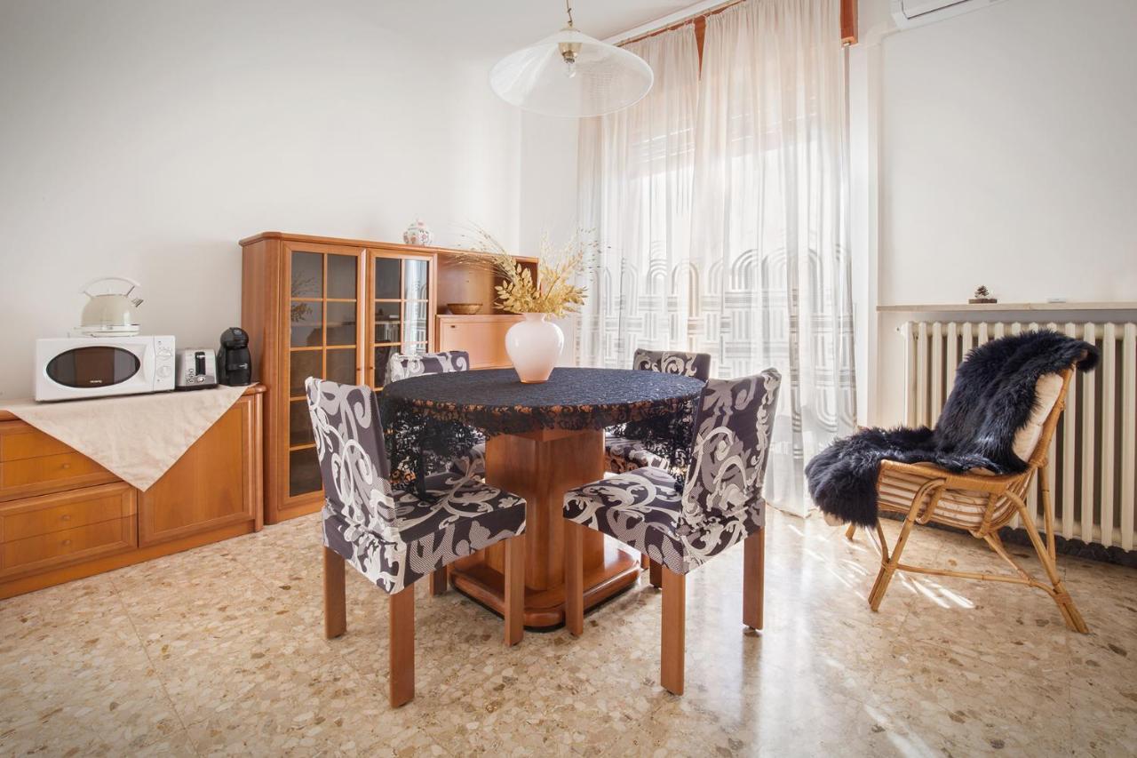 Villa Viola-Comoda Villetta A Каприно Веронезе Екстериор снимка